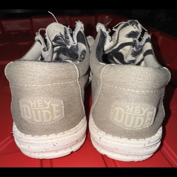 Size 8, Hey Dude Wally Stretch Beige Slip-On - Picture 6 of 10